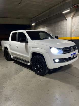 VOLKSWAGEN-AMAROK-2.0 TRENDLINE 4X4 CD 16V TURBO INTERCOOLER DIESEL 4P AUTOMÁTICO VOLKSWAGEN-AMAROK-2013