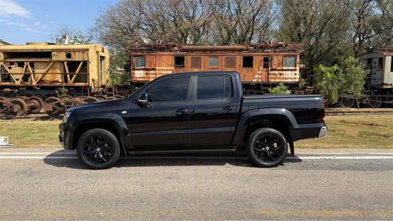 VOLKSWAGEN-AMAROK-2023