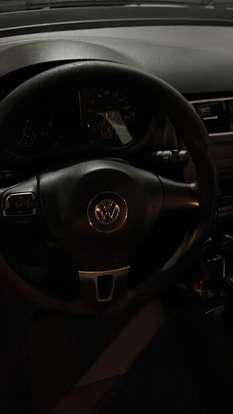 VOLKSWAGEN-FOX-1.0 MI 8V FLEX 4P MANUAL VOLKSWAGEN-FOX-2012