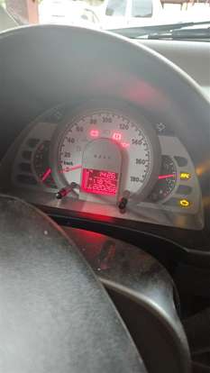 VOLKSWAGEN-FOX-2007
