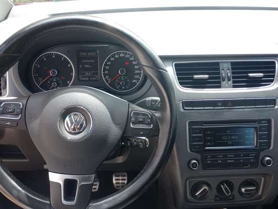 VOLKSWAGEN-FOX-1.6 MI HIGHLINE 8V FLEX 4P MANUAL VOLKSWAGEN-FOX-2013