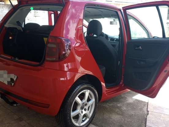 VOLKSWAGEN-FOX-1.6 MI HIGHLINE 8V FLEX 4P MANUAL VOLKSWAGEN-FOX-2013