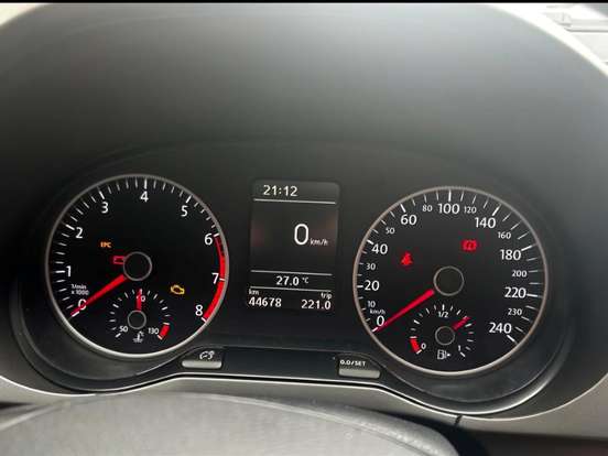 VOLKSWAGEN-FOX-1.6 MSI TOTAL FLEX CONNECT 4P MANUAL VOLKSWAGEN-FOX-2019