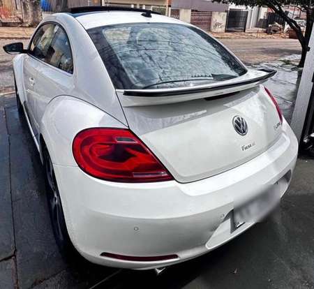 VOLKSWAGEN-FUSCA-2015