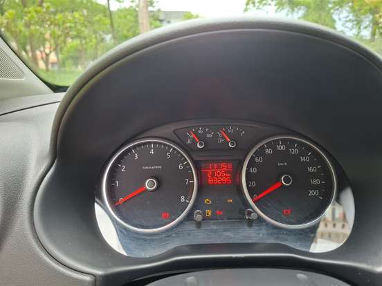 VOLKSWAGEN-GOL-2012