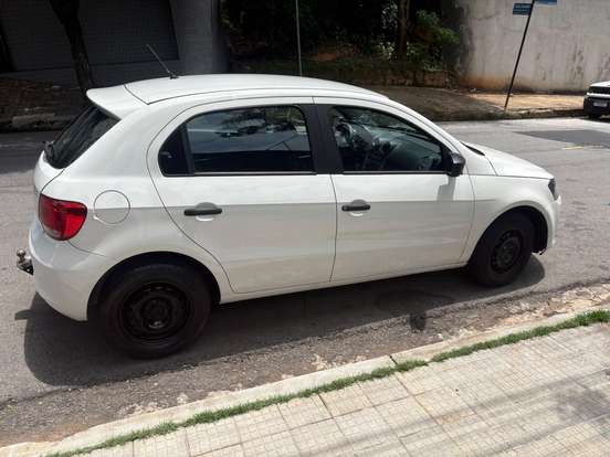 VOLKSWAGEN-GOL-2014
