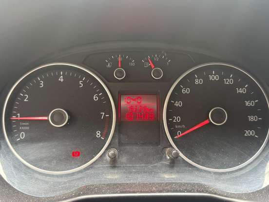 VOLKSWAGEN-GOL-1.0 MI TRENDLINE 8V FLEX 4P MANUAL VOLKSWAGEN-GOL-2014
