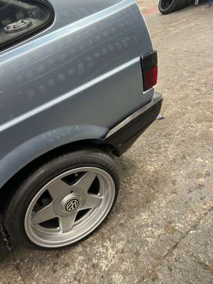 VOLKSWAGEN-GOL-1993
