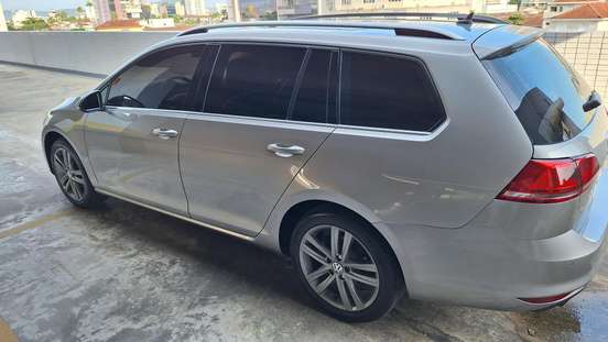 VOLKSWAGEN-GOLF-2015