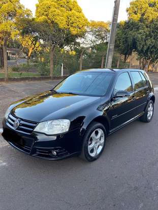 VOLKSWAGEN-GOLF-2008