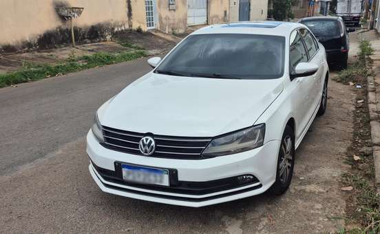 VOLKSWAGEN-JETTA-2017