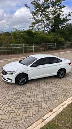 VOLKSWAGEN-JETTA-2019