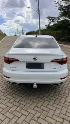 VOLKSWAGEN-JETTA-2019