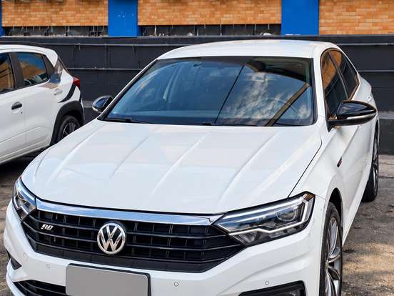 VOLKSWAGEN-JETTA-1.4 250 TSI TOTAL FLEX R-LINE TIPTRONIC VOLKSWAGEN-JETTA-2019