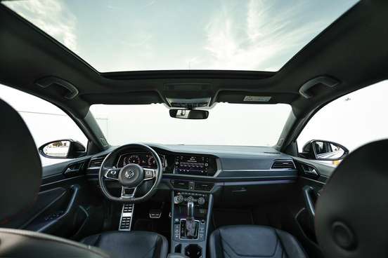 VOLKSWAGEN-JETTA-2020
