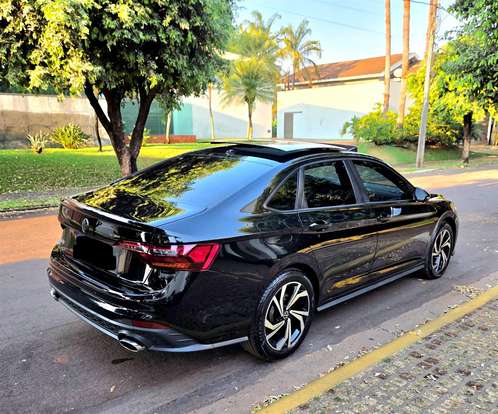 VOLKSWAGEN-JETTA-2023