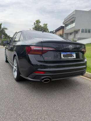 VOLKSWAGEN-JETTA-2023