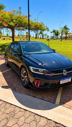 VOLKSWAGEN-JETTA-2023