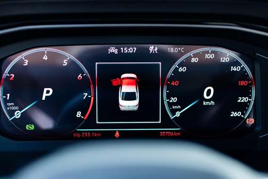VOLKSWAGEN-JETTA-2024