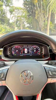 VOLKSWAGEN-JETTA-2025