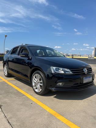 VOLKSWAGEN JETTA 2.0 TSI HIGHLINE 211CV GASOLINA 4P TIPTRONIC
