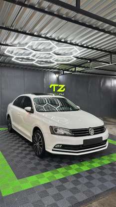 VOLKSWAGEN-JETTA-2017