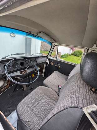 VOLKSWAGEN-KOMBI-1992