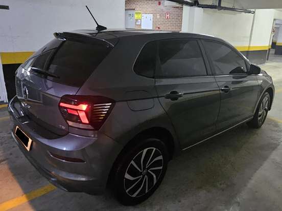 VOLKSWAGEN-POLO-2023