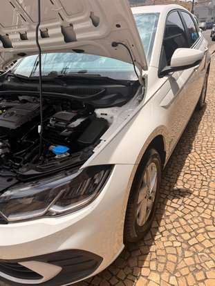 VOLKSWAGEN-POLO-2023