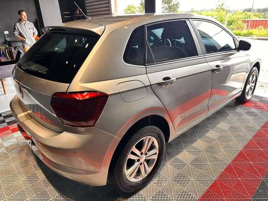 VOLKSWAGEN-POLO-2018