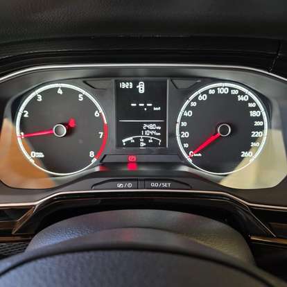 VOLKSWAGEN-POLO-2025