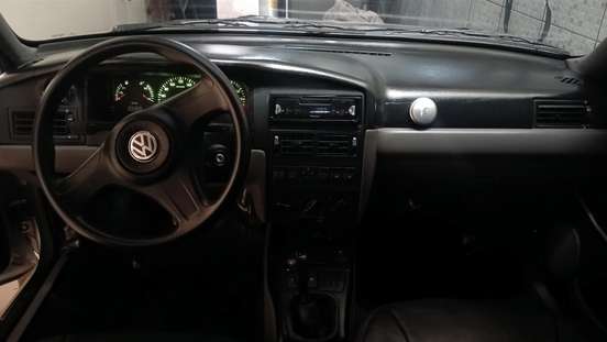 VOLKSWAGEN-SANTANA-2002