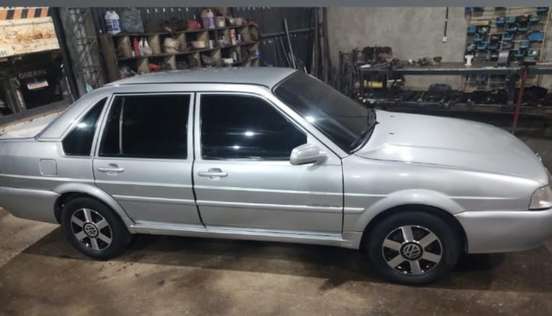 VOLKSWAGEN-SANTANA-2002