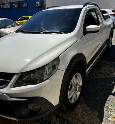 VOLKSWAGEN-SAVEIRO-2011