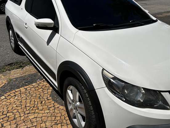 VOLKSWAGEN-SAVEIRO-1.6 CROSS CE 8V FLEX 2P MANUAL VOLKSWAGEN-SAVEIRO-2011