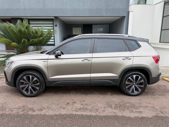 VOLKSWAGEN TAOS 1.4 250 TSI TOTAL FLEX HIGHLINE AUTOMÁTICO