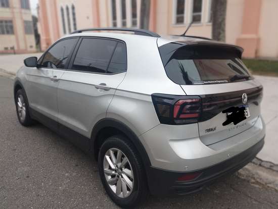 VOLKSWAGEN-T-CROSS-2020
