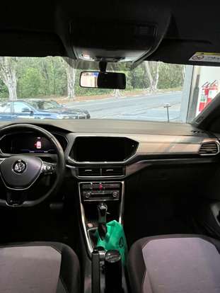 VOLKSWAGEN-T-CROSS-2021
