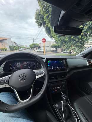 VOLKSWAGEN-T-CROSS-2025