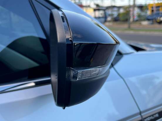 VOLKSWAGEN-T-CROSS-2019