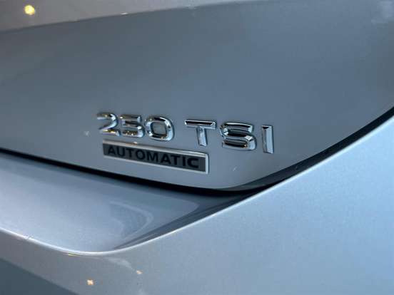 VOLKSWAGEN-T-CROSS-2019