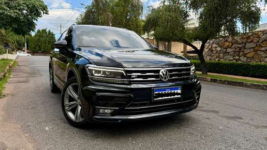 VOLKSWAGEN-TIGUAN-2020