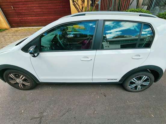 VOLKSWAGEN-UP-1.0 170 TSI TOTAL FLEX XTREME 4P MANUAL VOLKSWAGEN-UP-2021