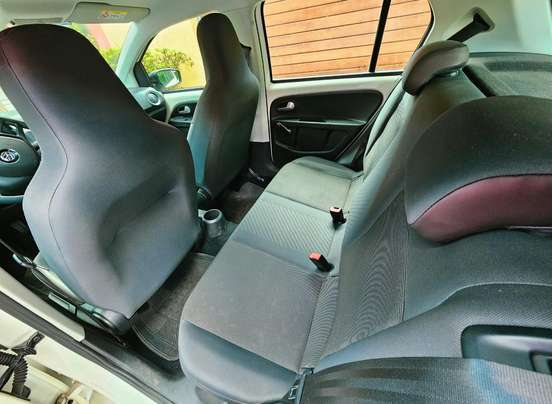 VOLKSWAGEN-UP-2021
