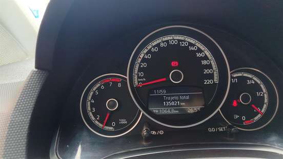 VOLKSWAGEN-UP-2017