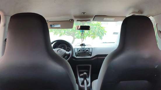 VOLKSWAGEN-UP-2017