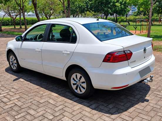 VOLKSWAGEN-VOYAGE-1.0 MI COMFORTLINE 8V FLEX 4P MANUAL VOLKSWAGEN-VOYAGE-2014