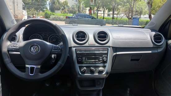 VOLKSWAGEN-VOYAGE-2014