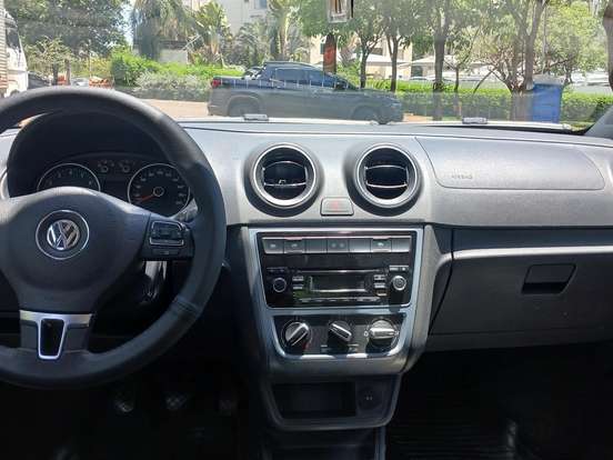 VOLKSWAGEN-VOYAGE-1.0 MI COMFORTLINE 8V FLEX 4P MANUAL VOLKSWAGEN-VOYAGE-2014