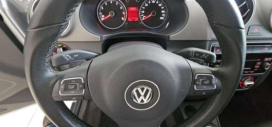 VOLKSWAGEN-VOYAGE-1.6 MI HIGHLINE 8V FLEX 4P AUTOMATIZADO VOLKSWAGEN-VOYAGE-2014